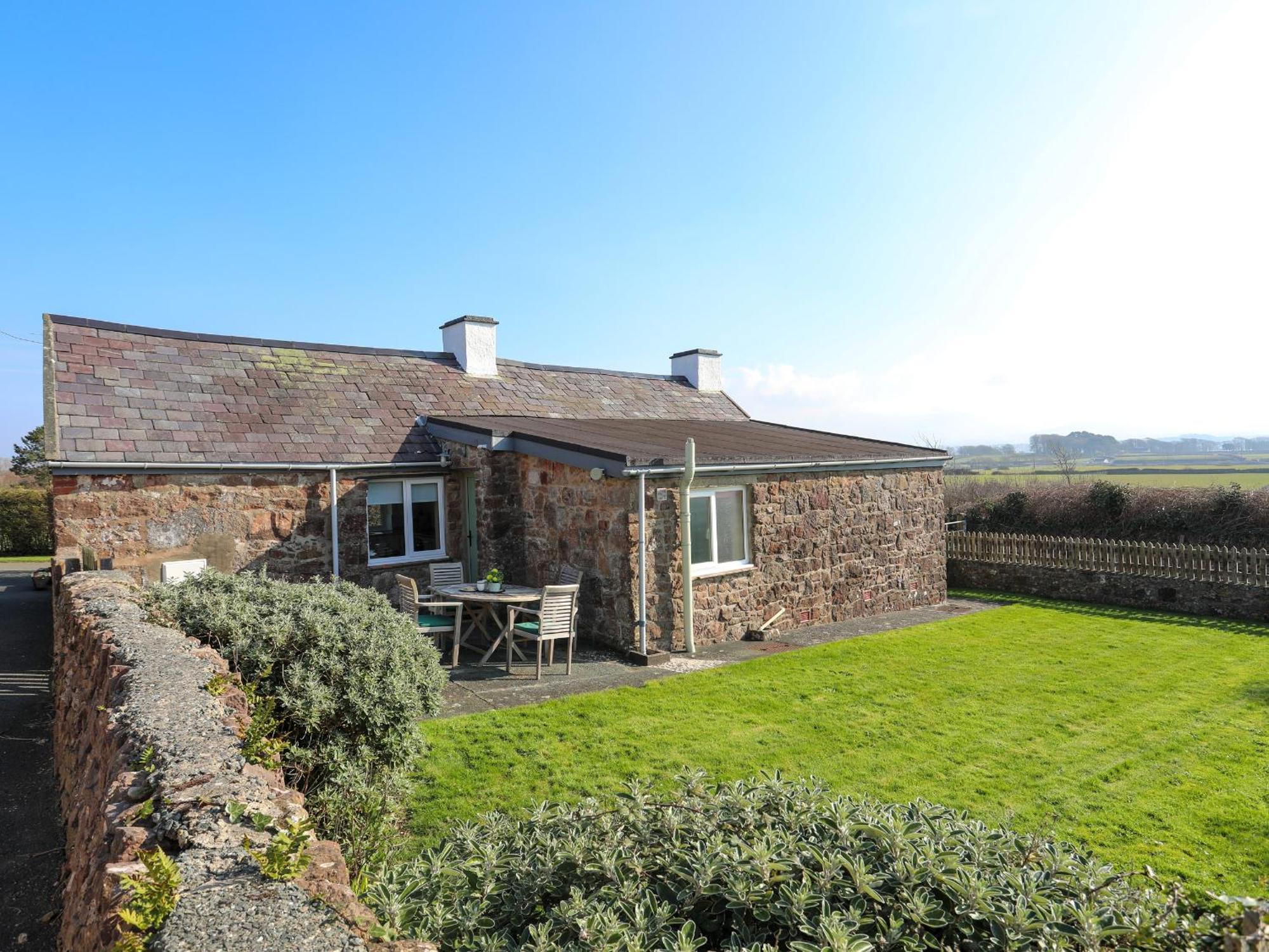 Tan Twr Farm Cottage Dwyran 外观 照片