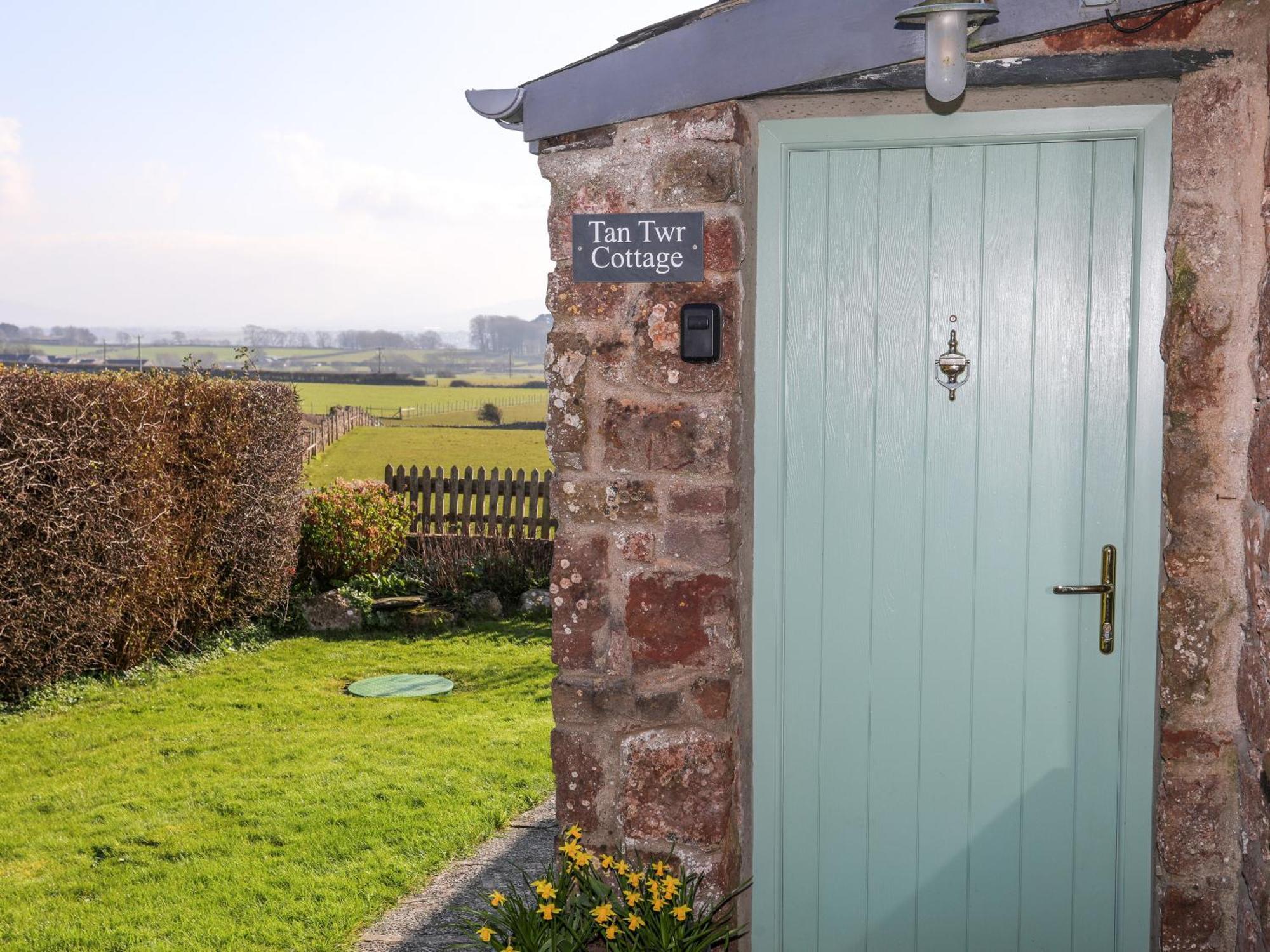 Tan Twr Farm Cottage Dwyran 外观 照片
